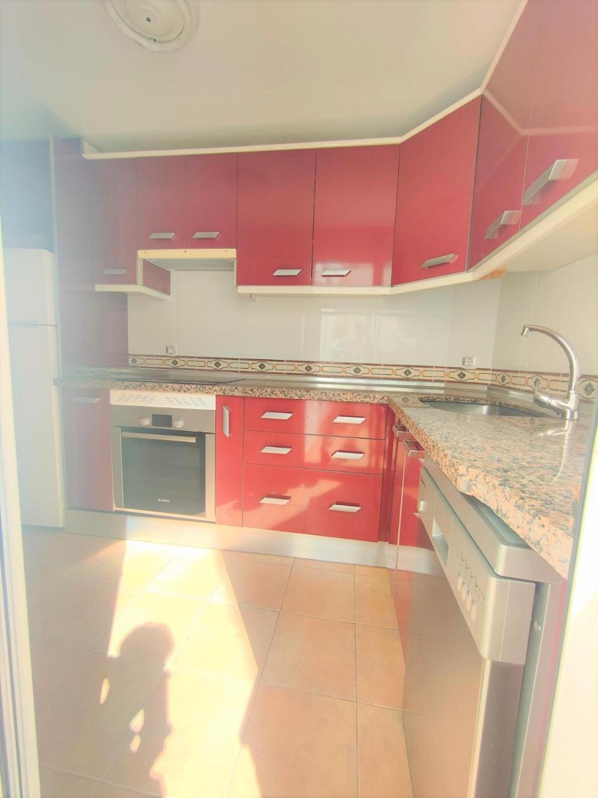 Apartment A 5 Min Estacion De Tren- Patio-parking Y Playa *
